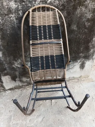 Vende-se cadeira de balanço em ótimo estado