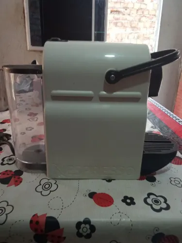 Pra levar logo cafeteira Nespresso