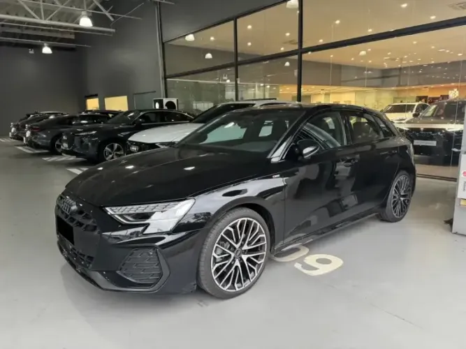 Audi A3 Sportb. Performance Black 2.0 S-tron. 2026