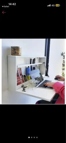 Escrivaninha/ multiuso 