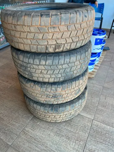 4 Pneus Michelin 265/60 R18 Usados - Pneu Bom Estado 