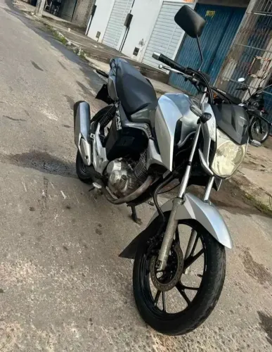 Moto prá vender rápido
