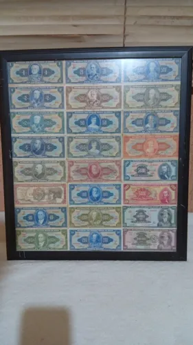 Quadro com cédulas de cruzeiros antigos coleção decoração