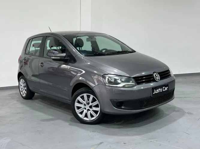 Volkswagen Fox 1.0 MI Total Flex 8V 5P 2013
