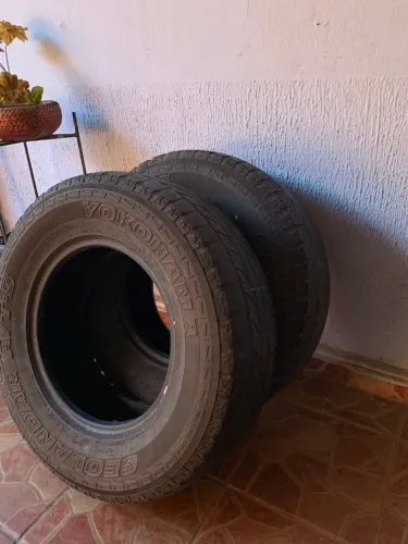 Par de Pneus Yokohama Geolandar A/T-S 255/70 R16 109S
