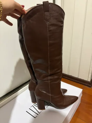 Bota lizi e lizi nova, 38, couro marrom, saldo 9cm