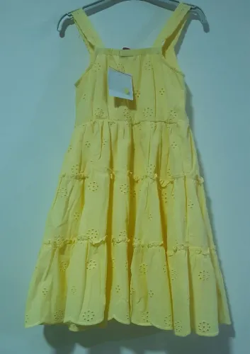 Vestido em Laíse novo 8 anos