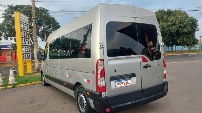 Renault Master 2.3 DCI Executive Longo 16L Dies 2021