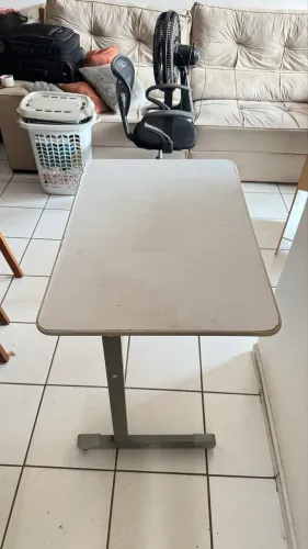 Mesa de Escritório - Usada
