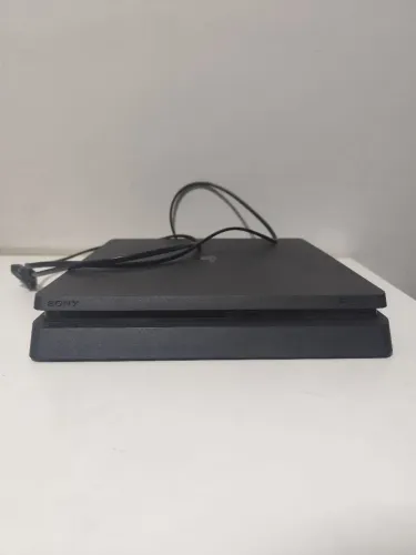 Console Sony PlayStation 4 com 1TB de armazenamento CUH-2214B (SEM O CONTROLE) - LEIA