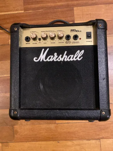 Amplificador de Guitarra Marshall MG 10CD