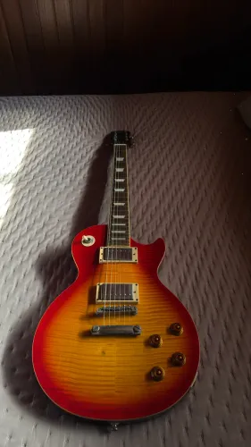 Epiphone Les Paul Standard Cherry Burst