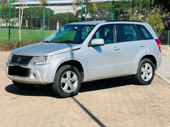 Suzuki Grand Vitara 2.0 16V 4x2/4x4 5P Aut. 2010