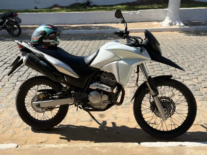XRE 300 2014