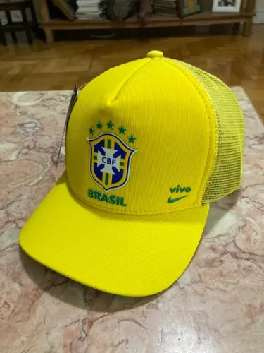 Boné Brasil - modelo Trucker - Premium - Amarelo - Novo!