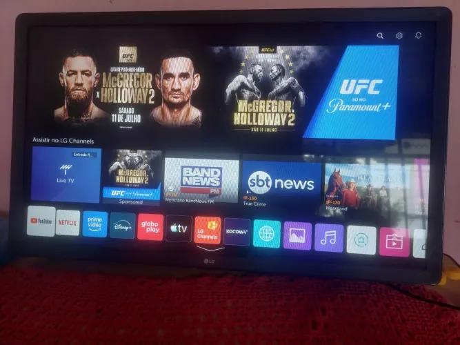 TV 32 LG SMART WEBOS WI-FI IMPECÁVEL FUNCIONANDO CERTINHO SEM DETALHES