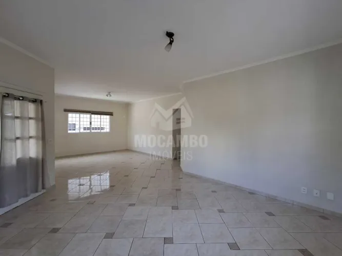 Casa em Condomínio : / Residencial / Condomínio Terras de Santa Cruz
