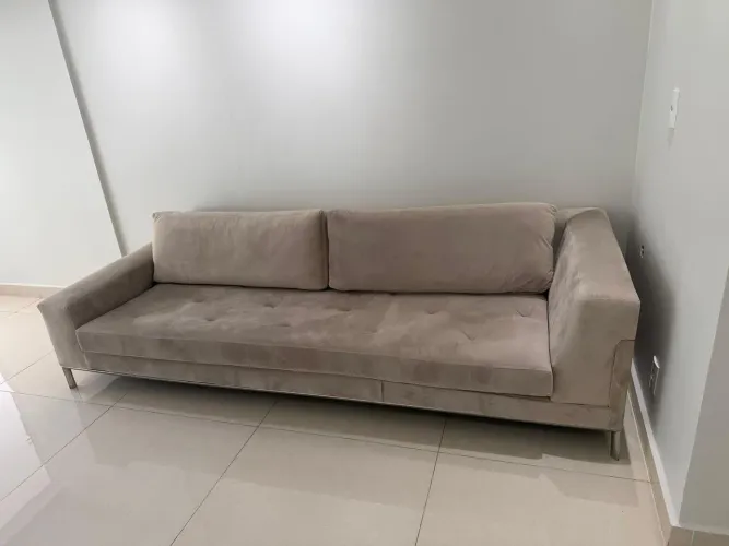 Vendo sofá super confortável e elegante para sua sala de estar