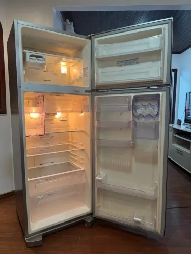 Geladeira Electrolux DF48X (411 litros)