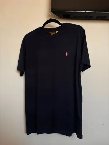 Camiseta Ralph Lauren Azul Marinho Com Bordado Rosa