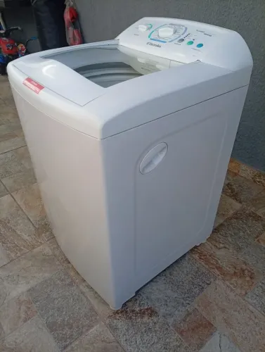 Máquina de lavar Eletrolux 12 kg