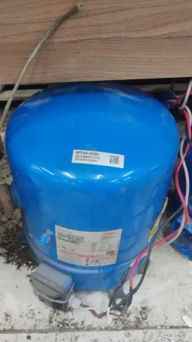 Compressor Hermético Danfoss MT44-9VM. Valor: 4.500,00 reais. 