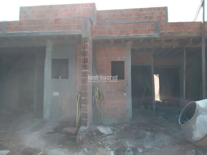 Duas Casas Geminadas à Venda Zona Norte