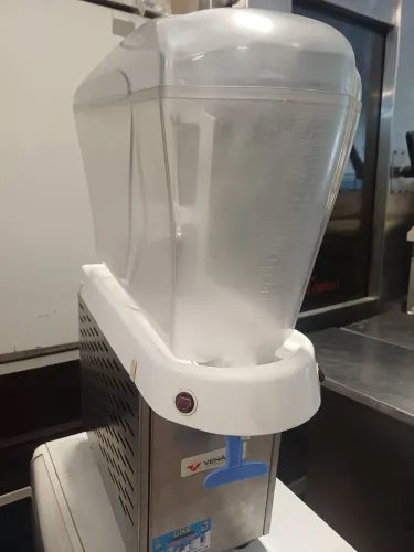 Refresqueira Venâncio 220v