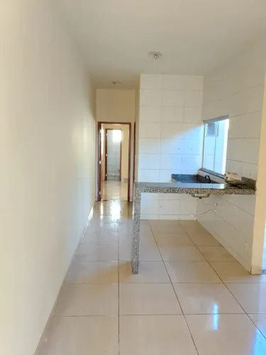 Casa no Setor Tres Marias (prox. do Jd. Presidente/Garavalo- Go-040/Supermercado Cerrado)
