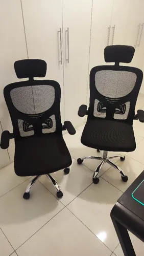 2 Cadeiras office ergonômicas