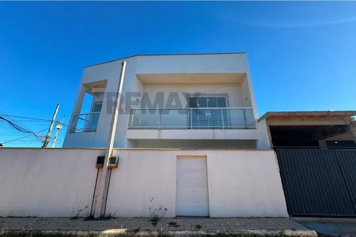 À venda Casa Nova, com varanda e quintal no bairro Monte Verde - Alto da Boa Vista, em Búz