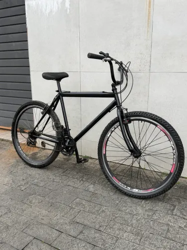 Bicicleta aro 26 de marcha revisada com nota