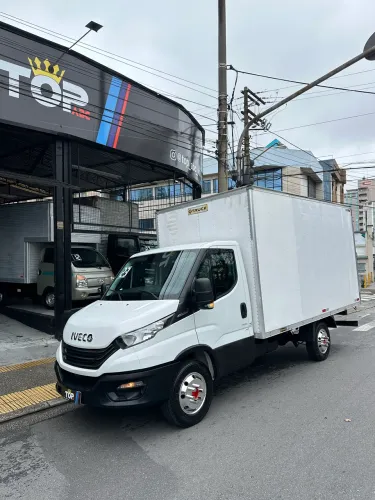Iveco Daily Chassi 35-160 Curto 3.0 (die.)(e5) 2023