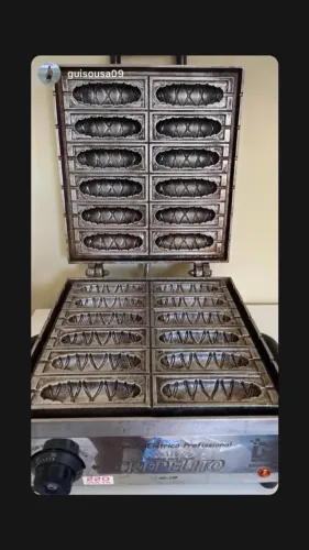 Crepeira Suíça 12 cavidades profissional