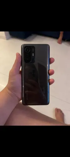 Vendo xiomi 11t pro 256gb<br>1.200( tem conversa no valor *61