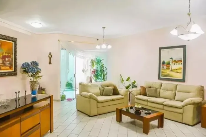 Sobrado à Venda no Pq dos Pássaros  SBC | 630 m² | 4 quartos | Piscina | Área Gourmet | 10