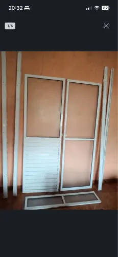 Porta de vidro com Aba