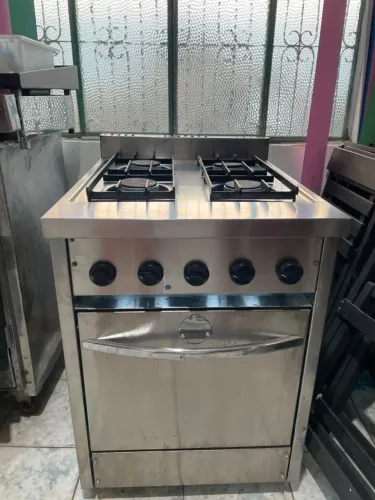 Fogão semi industrial de INOX,com forno