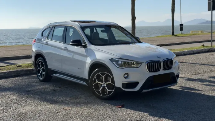 BMW X1 Sdrive 20I X-line 2.0 TB Active Flex 2018