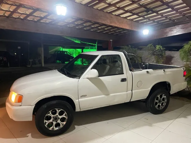 Chevrolet S10 Pick-up Std. 2.2 MPFI / EFI 2000