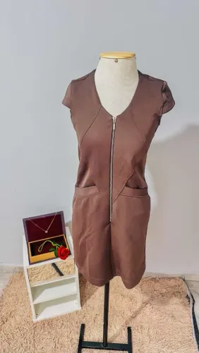 Vestido collins marrom 38