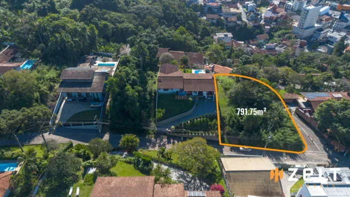Terreno à venda, 791 m² por R$ 758.000,00 - Centro (Blumenau) - Blumenau/SC