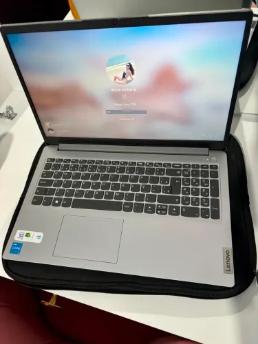 Notebook Lenovo I3