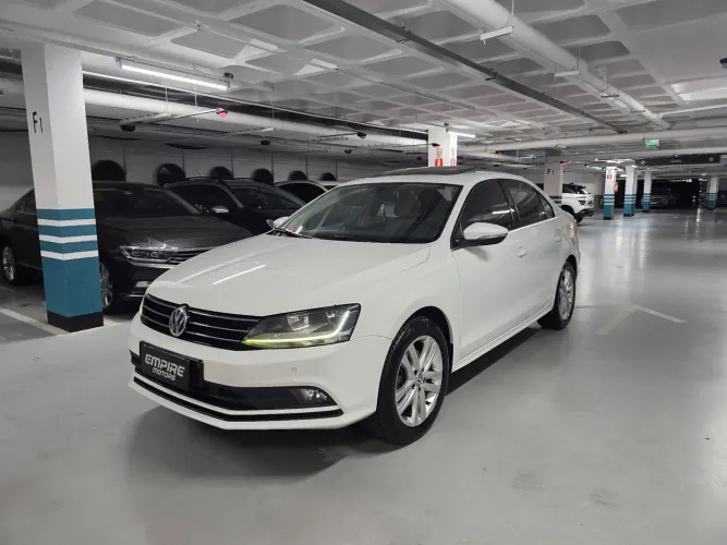 Volkswagen Jetta Highline 2.0 TSI 16V 4P Tiptronic 2017
