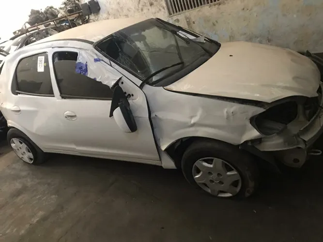 Sucata Celta 1.0 Lt 2013/2014