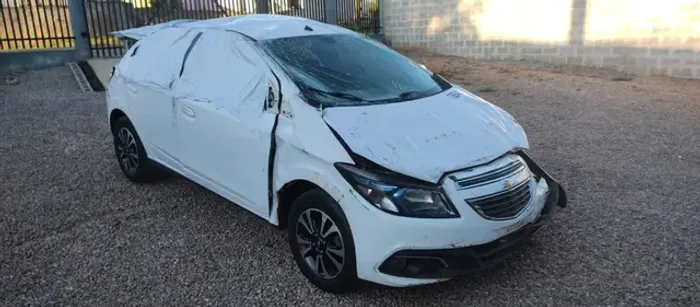 Sucata Para Retirada De Peças Gm Onix 1.4 2013 2014 2015 2016 Original *18