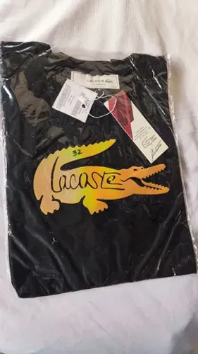 Camisa Lacoste M preta peruana 
