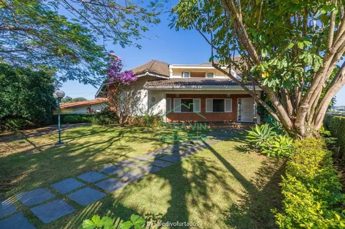 Casa com 5 dormitórios à venda, 411 m² por R$ 2.080.000,00 - Condomínio Marambaia - Vinhed