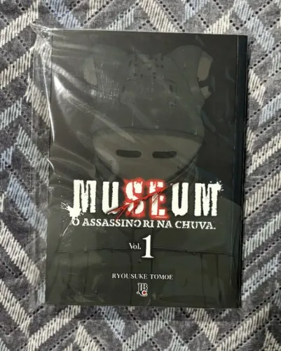 Mangá - Museum - O Assassino Ri na Chuva - Volume 1