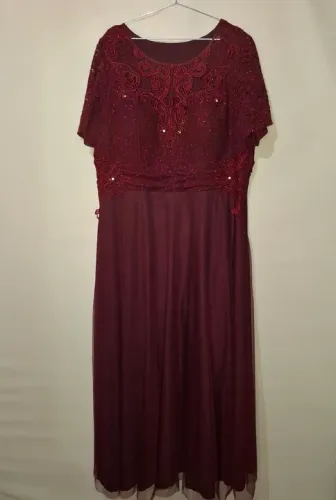 Vestido de festa vinho tam 52